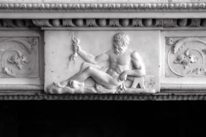 Dining room mantel detail, 1800-05